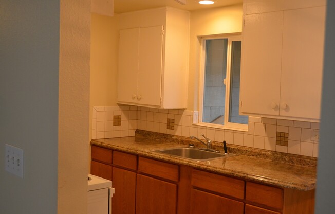 1708 &amp; 1710 Rainier Ave | Bramel