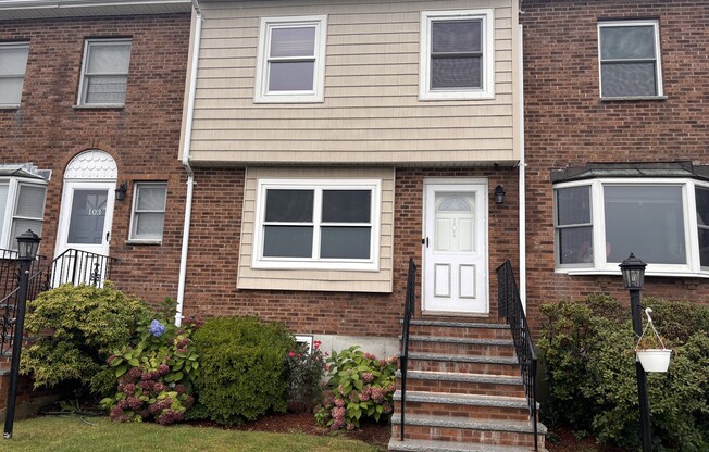 105 FRANKLIN AVE