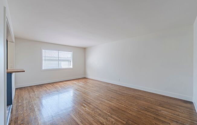 Gorgeously Renovated Harbor City 3-Bed Gem
