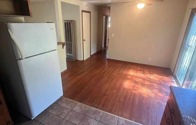 3 beds, 1 bath, $1,300