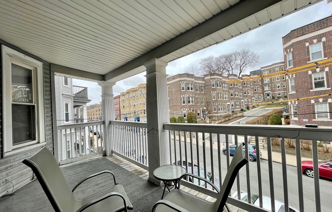 3 beds, 1 bath, $4,000, Unit 2