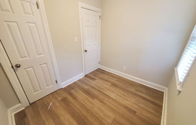 2 beds, 1 bath, $950