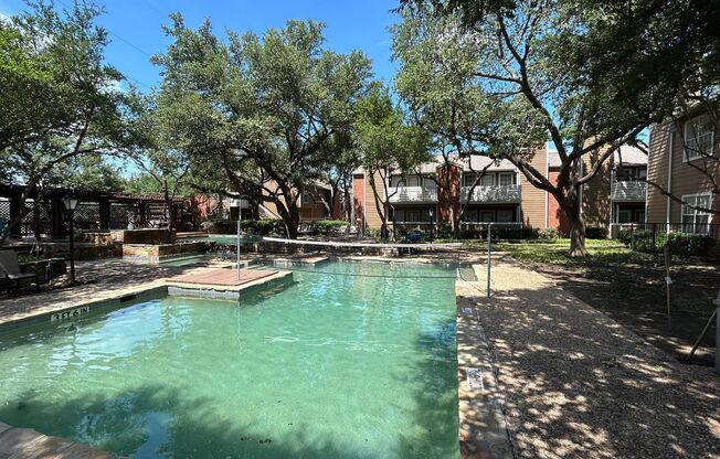 1 bed, 1 bath, $1,250, Unit #120