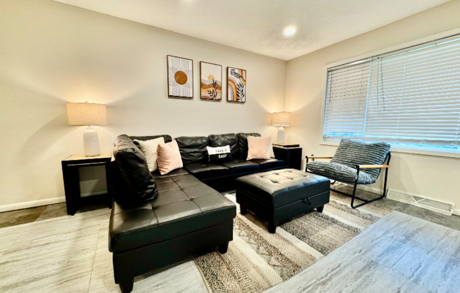 4212 46 AVE N