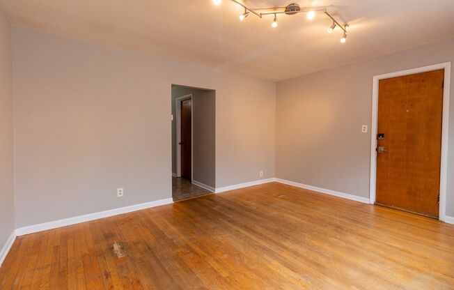 ARG LLC, 3355 N. Troy Series