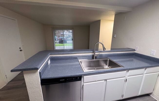 2 beds, 2 baths, 984 sqft, $2,150, Unit B103