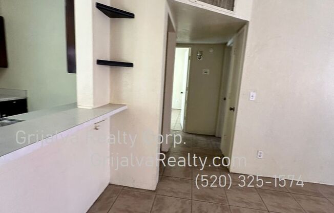 2 beds, 1 bath, 825 sqft, $1,195, Unit 2433