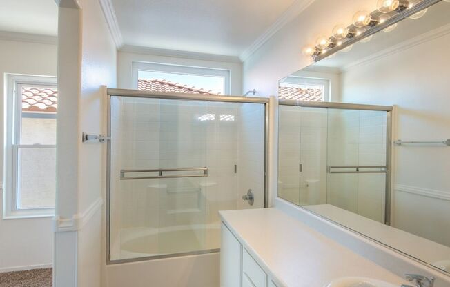 4 beds, 2.5 baths, $2,250