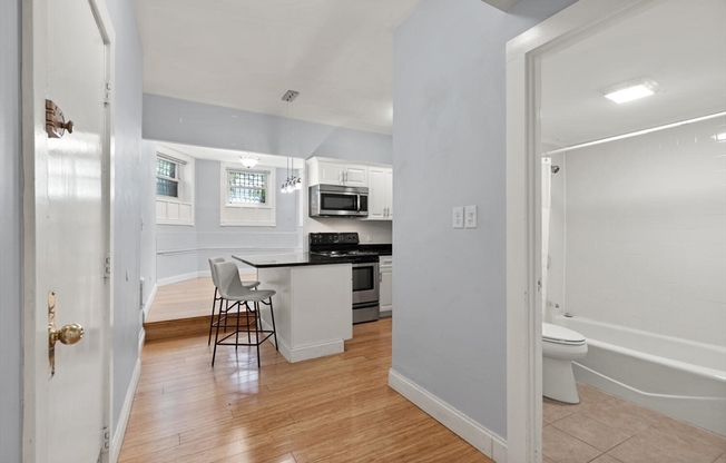 35 BAY STATE RD