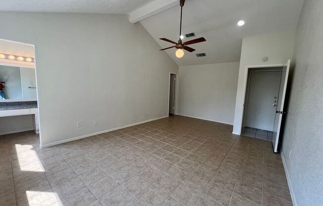 3 beds, 2 baths, $2,000