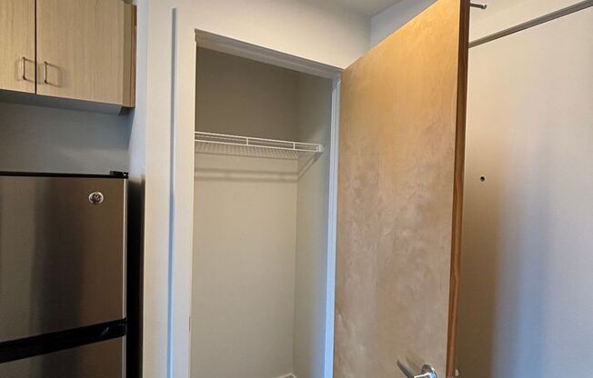 Studio, 1 bath, 262 sqft, $1,350, Unit 203