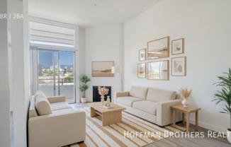 1229 N MANSFIELD AVE