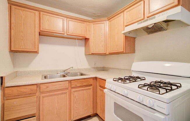 251 W NORTHERN AVE