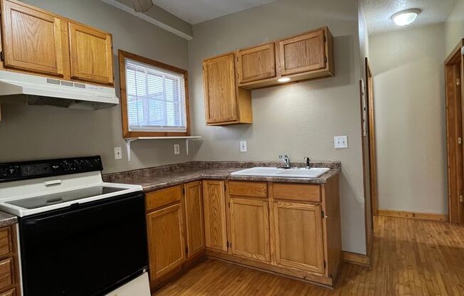 1 bed, 1 bath, 650 sqft, $1,295, Unit Unit 5