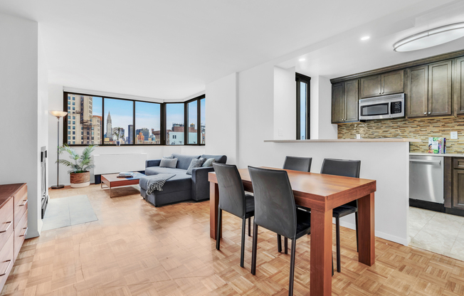 1 bed, 1 bath, 810 sqft, $6,995, Unit 26M