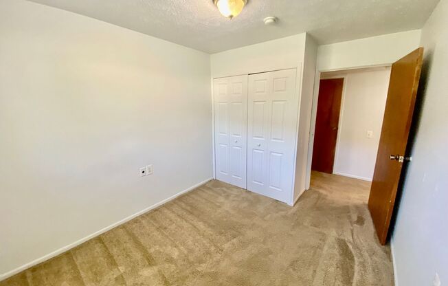 2 beds, 1 bath, 900 sqft, $1,145, Unit #4