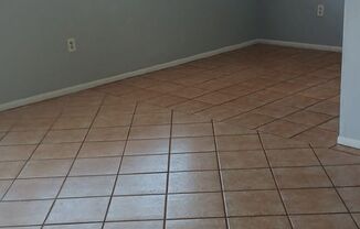 3 beds, 2 baths, 1,200 sqft, $1,700, Unit 129