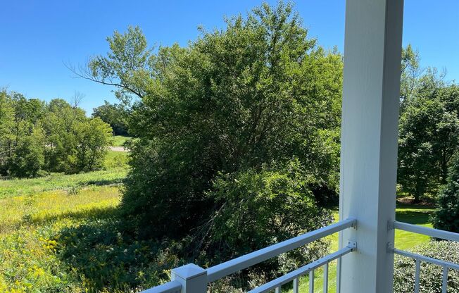 1 bed, 1 bath, 805 sqft, $1,465, Unit 927-206