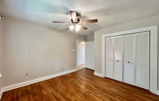 2 beds, 1 bath, $1,400, Unit 4411