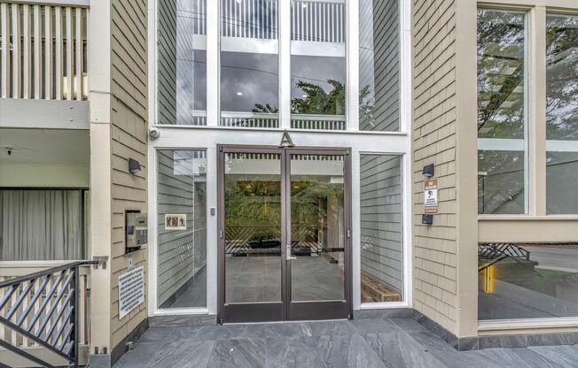 Main Floor Condo in Old Mill Community