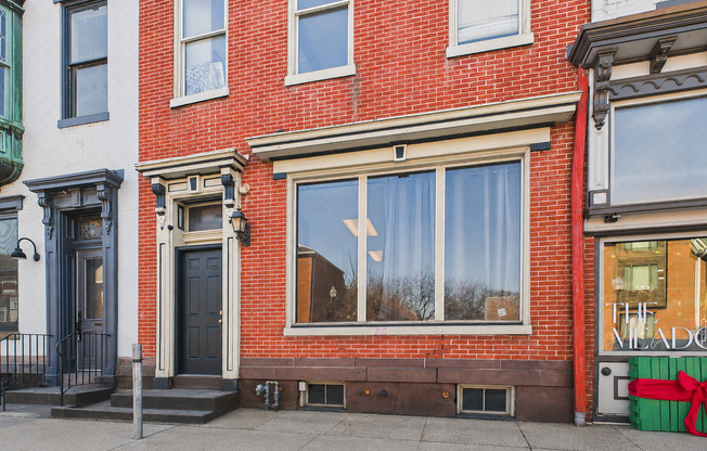 1124 N 3rd Street