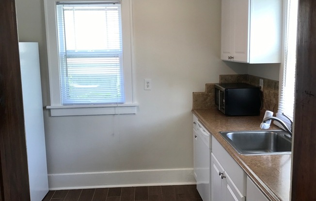 5+BR House, Midtown, Corner Lot- Move In Ready 6/15/2024