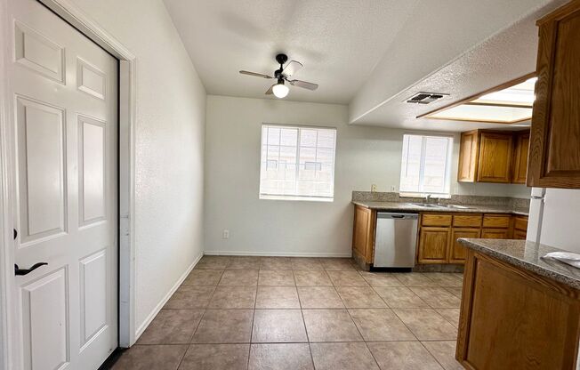 3 beds, 2 baths, $1,500