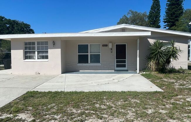 3/2 home located on Lake Chasco in New Port Richey.