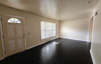 2 beds, 1 bath, $1,150