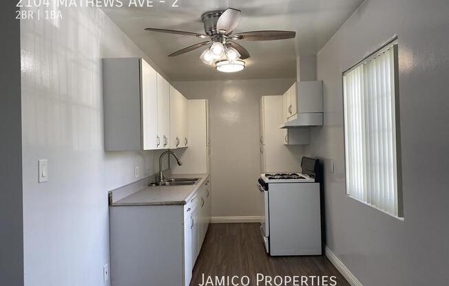 2104 MATHEWS AVE