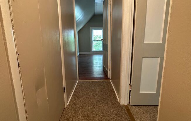 4 beds, 1 bath, $1,499