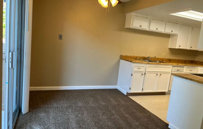 1 bed, 1.5 baths, $1,595