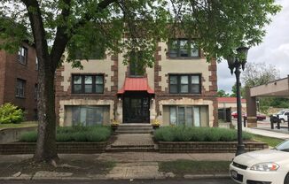 995 Grand Ave
