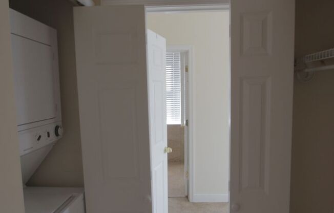 2 beds, 2 baths, 944 sqft, $2,195, Unit 407