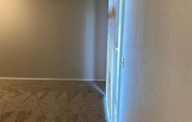 Studio, 1 bath, 520 sqft, $560, Unit 2604-106
