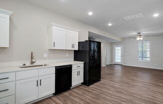 4 beds, 4 baths, 1,900 sqft, $2,540, Unit Unit B