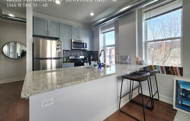 1444 W ERIE ST