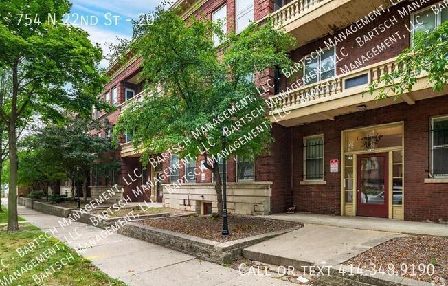 754 N 22 ST