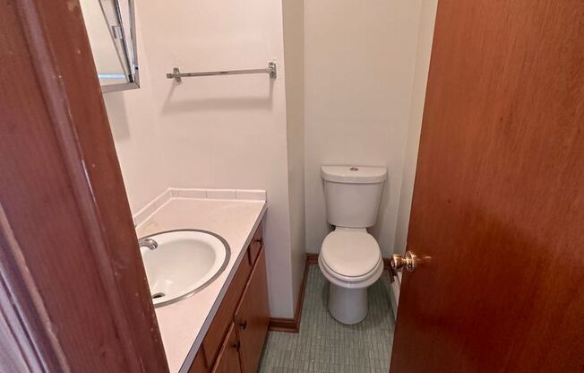 2 beds, 1.5 baths, 900 sqft, $1,440, Unit F-11