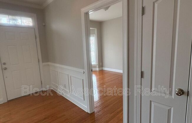 111 ALDEN VLG CT