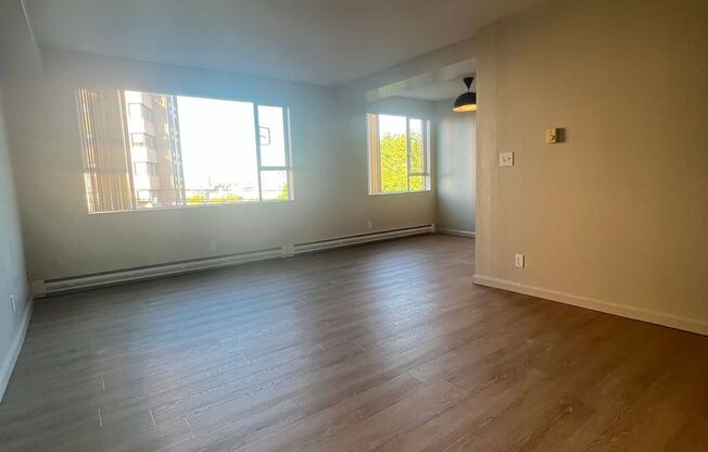 2 beds, 1 bath, 856 sqft, $1,795, Unit 205
