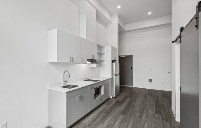 1 bed, 1 bath, 403 sqft, $1,600, Unit 403