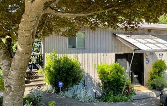 North Queen Anne Duplex