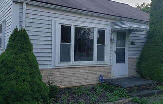 2 Bedroom Single Family Home with Garage