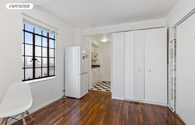 Studio, 1 bath, $2,500, Unit 1301