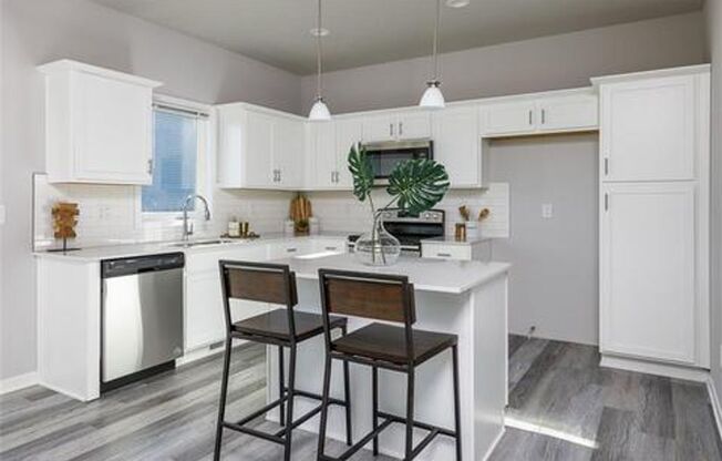 Spacious 3 Bed, 2.5 Bath Home in Norwalk – 1707 Ashwood Ave