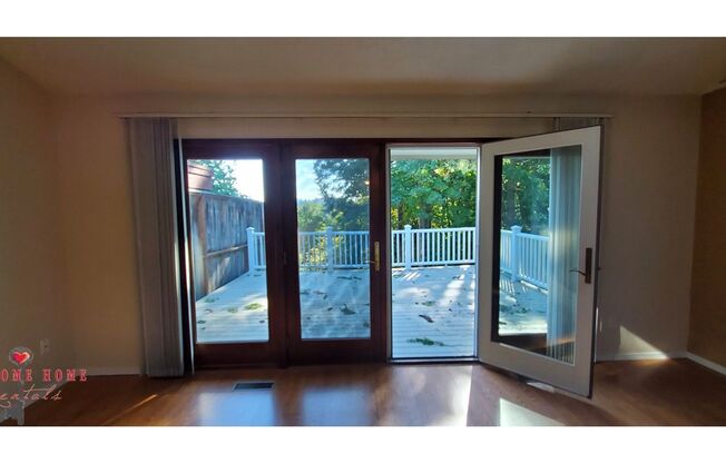 2 bedroom townhome condo with AMAZING view, brand new carpeting and a fresh coat of paint!!!