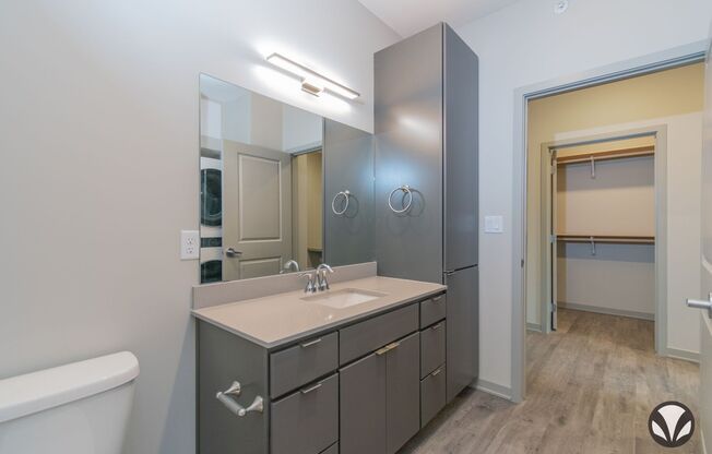 1 bed, 1 bath, 575 sqft, $1,095, Unit YH-4040