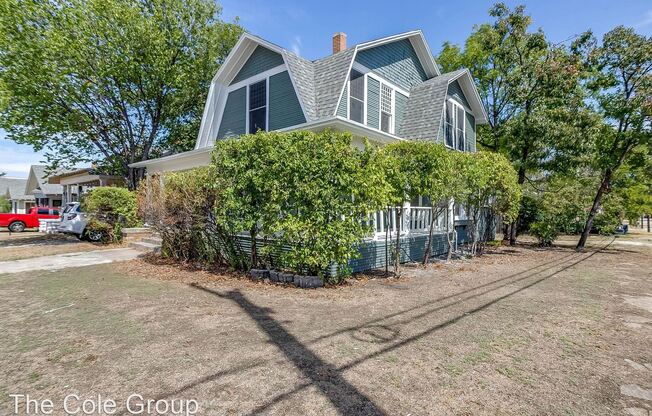 1329 Hurley Ave