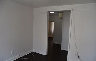 2 beds, 1 bath, $850